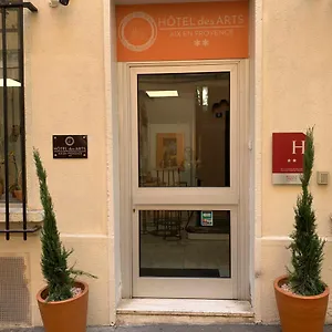 2* ホテル Des Arts Aix